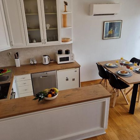 Apartment Lana Сплит Екстериор снимка